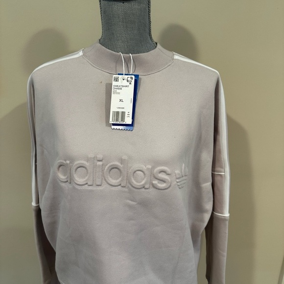 adidas Sweaters - Adidas women’s Cream Crewneck Sweater
